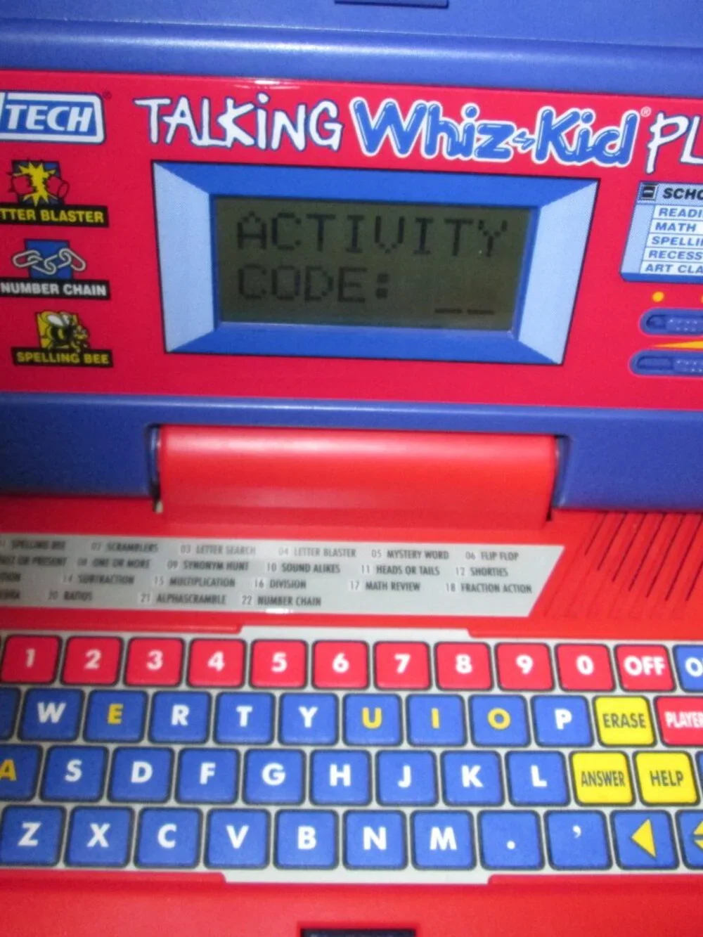 vtg V tech Talking Whiz Kid Plus contains over 800 words mint in box with instuc
